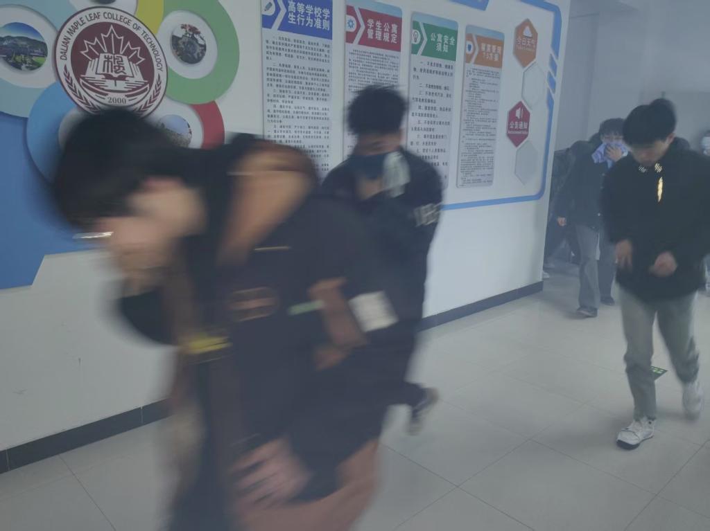 b6989bfaace86633c7556b4f1ee1f9e